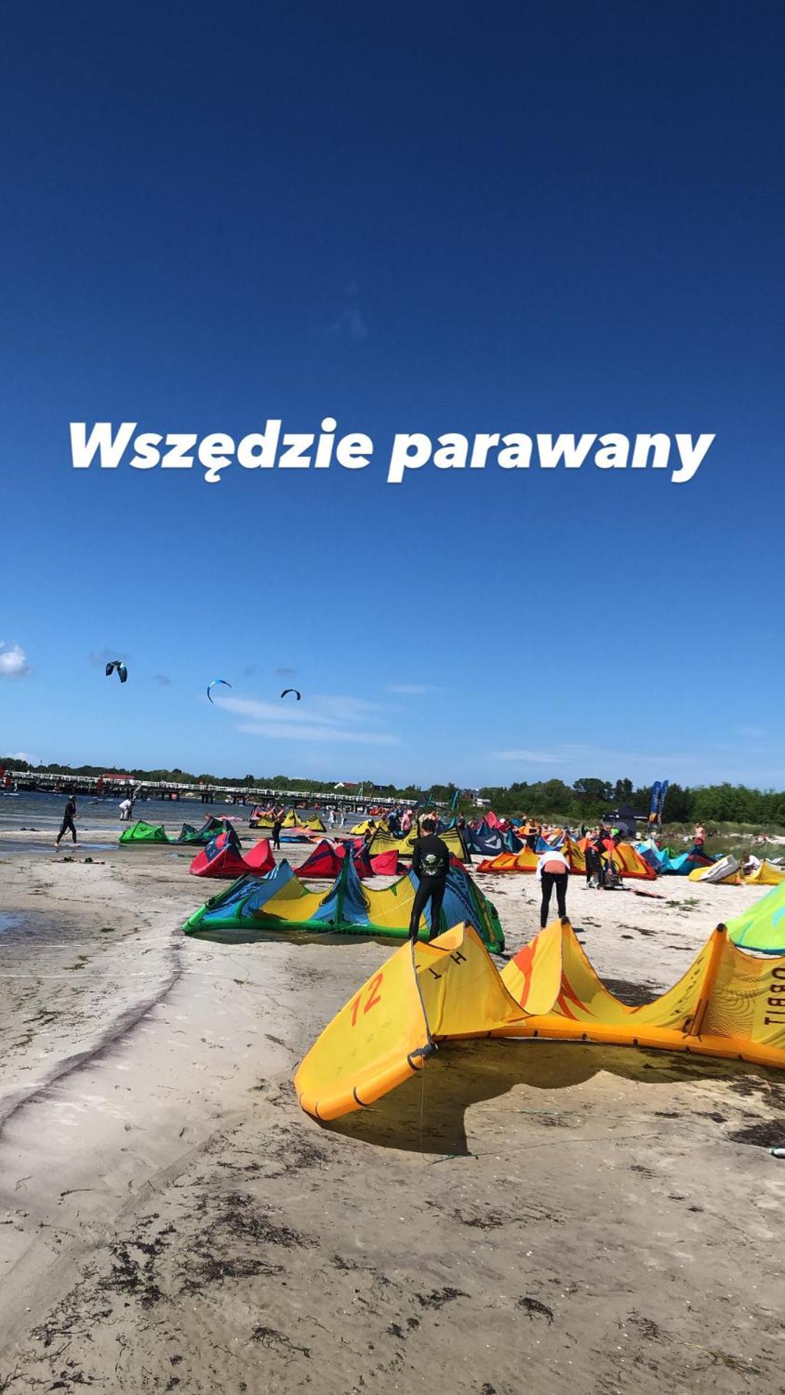 ホテル Przyczepa Pod Palemka ヤスタルニャ エクステリア 写真
